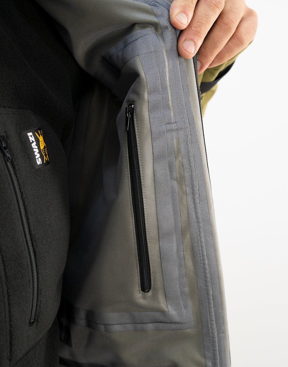 WapitiXP-RWSV_TussockDetailShot10_1000x[1].jpg