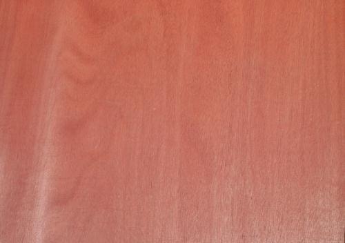 Mahogny Svarvad 9mm 1/4