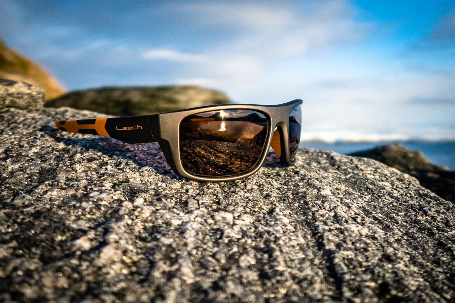 248_0ffe5db30f-s2103a-2-moonstone-orange-leech-sun